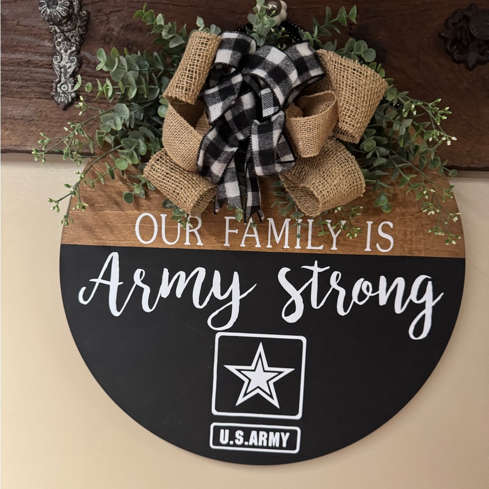 Army Strong Round Sign fir Door or‎ Wall!